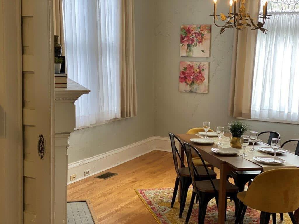 דירות מובייל Dauphin District Darling #1-Downtown, Restaurants מראה חיצוני תמונה