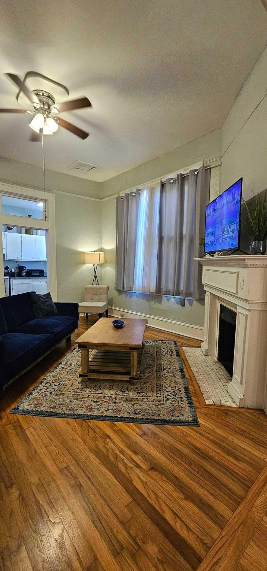 דירות מובייל Dauphin District Darling #1-Downtown, Restaurants מראה חיצוני תמונה