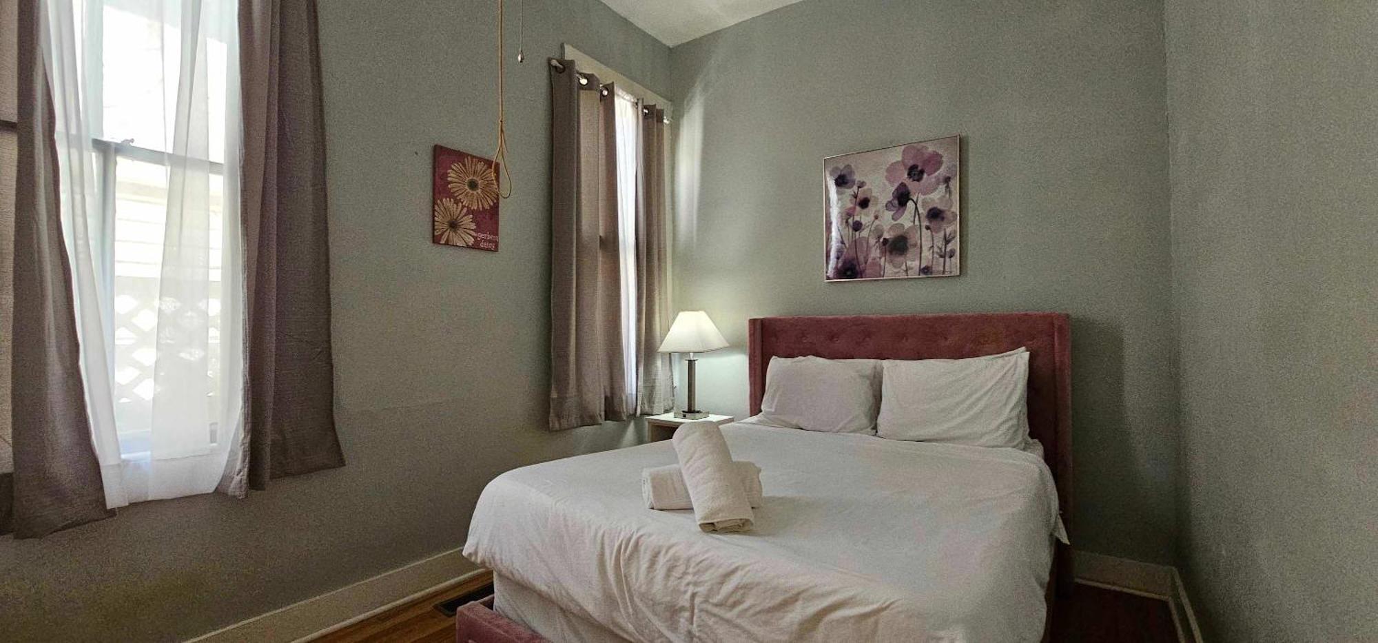 דירות מובייל Dauphin District Darling #1-Downtown, Restaurants מראה חיצוני תמונה